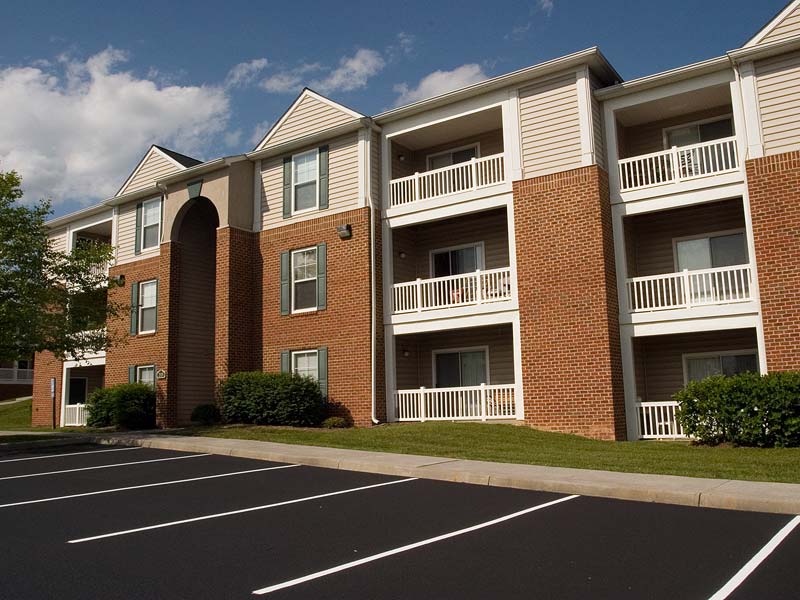 Knollwood Condominium Photos Blacksburg, Virginia